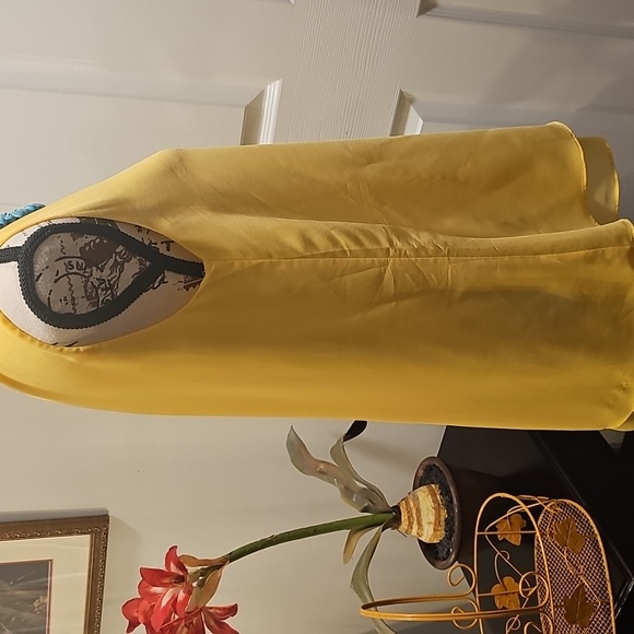 Sleveless Lemon Yellow 3 Layer Chiffon Blouse. - Picture 2 of 14